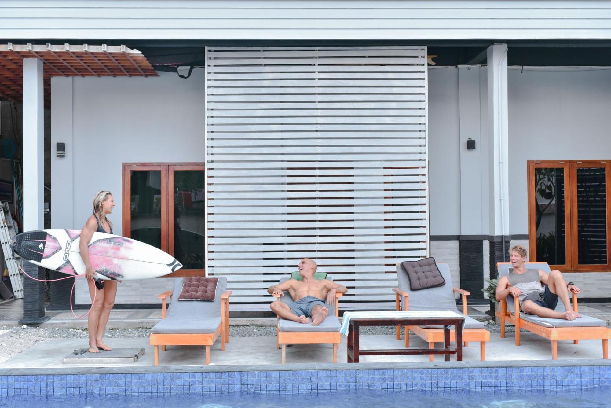 Oseda Nias Surf House Hotel Hilibotodane Buitenkant foto