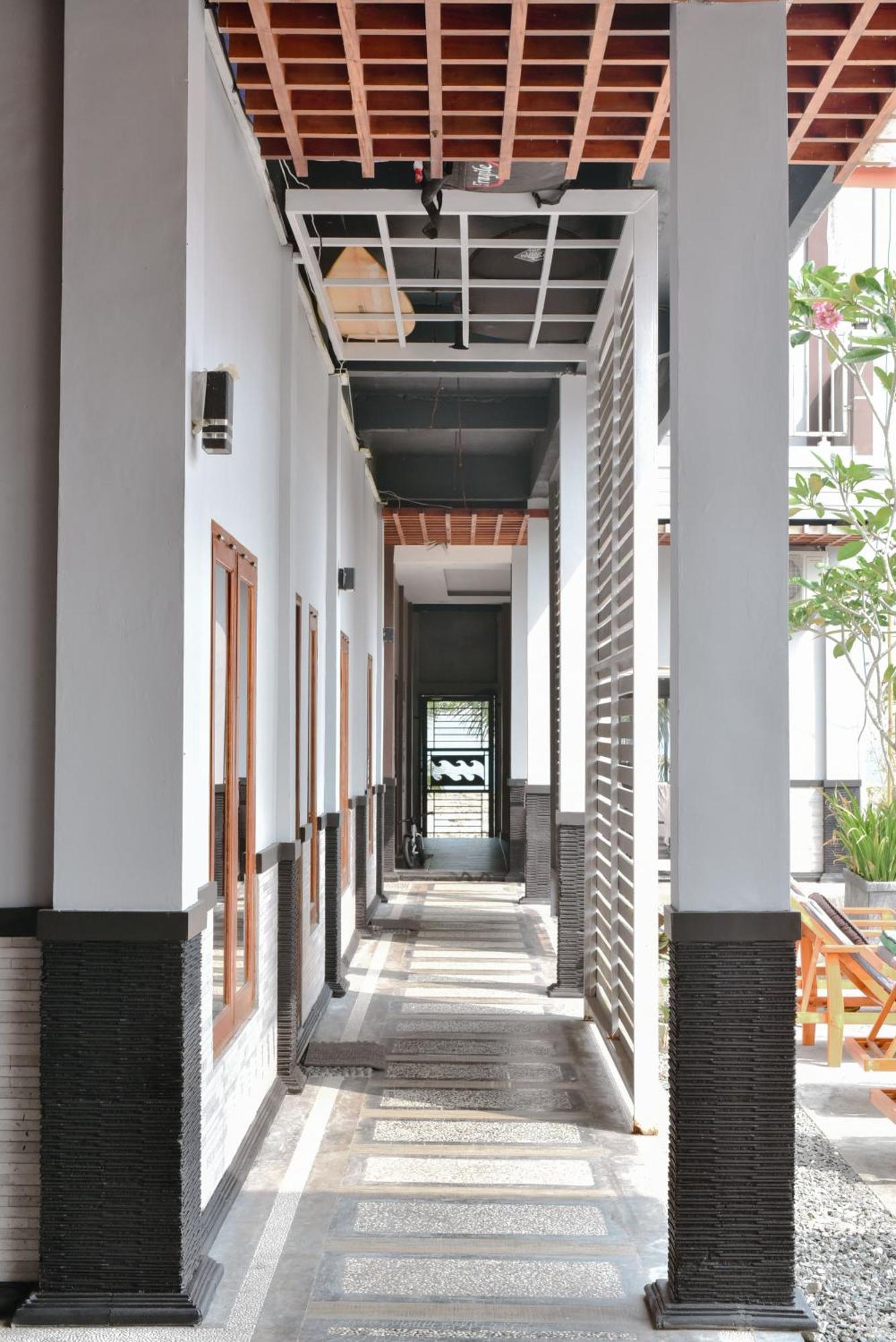 Oseda Nias Surf House Hotel Hilibotodane Buitenkant foto