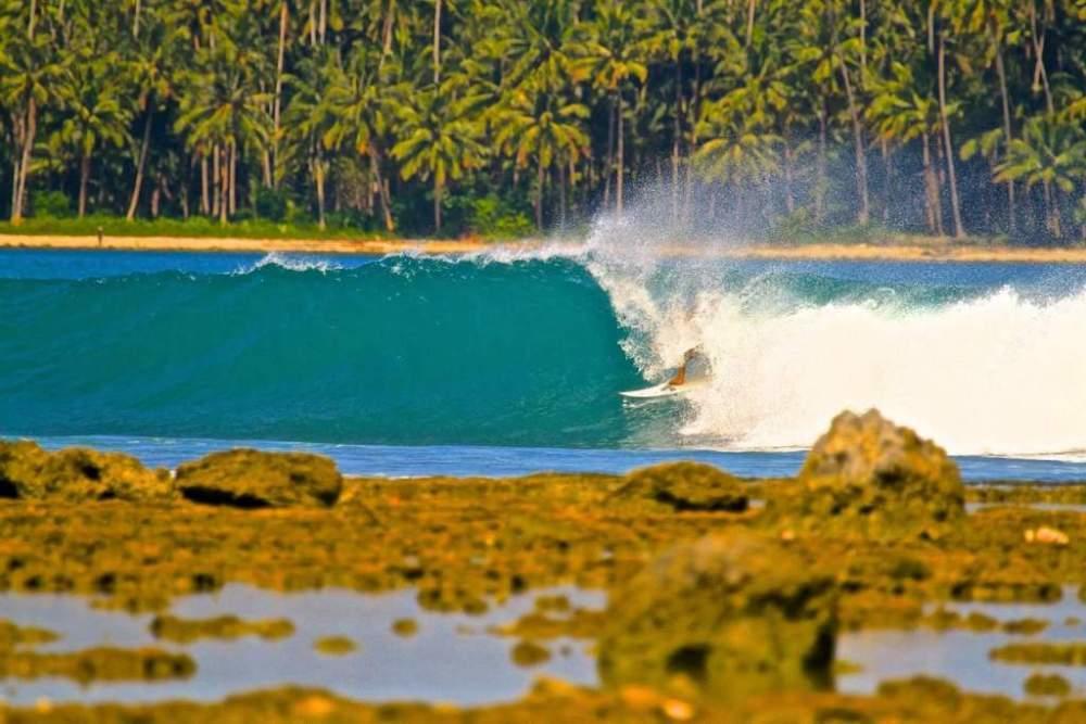 Oseda Nias Surf House Hotel Hilibotodane Buitenkant foto