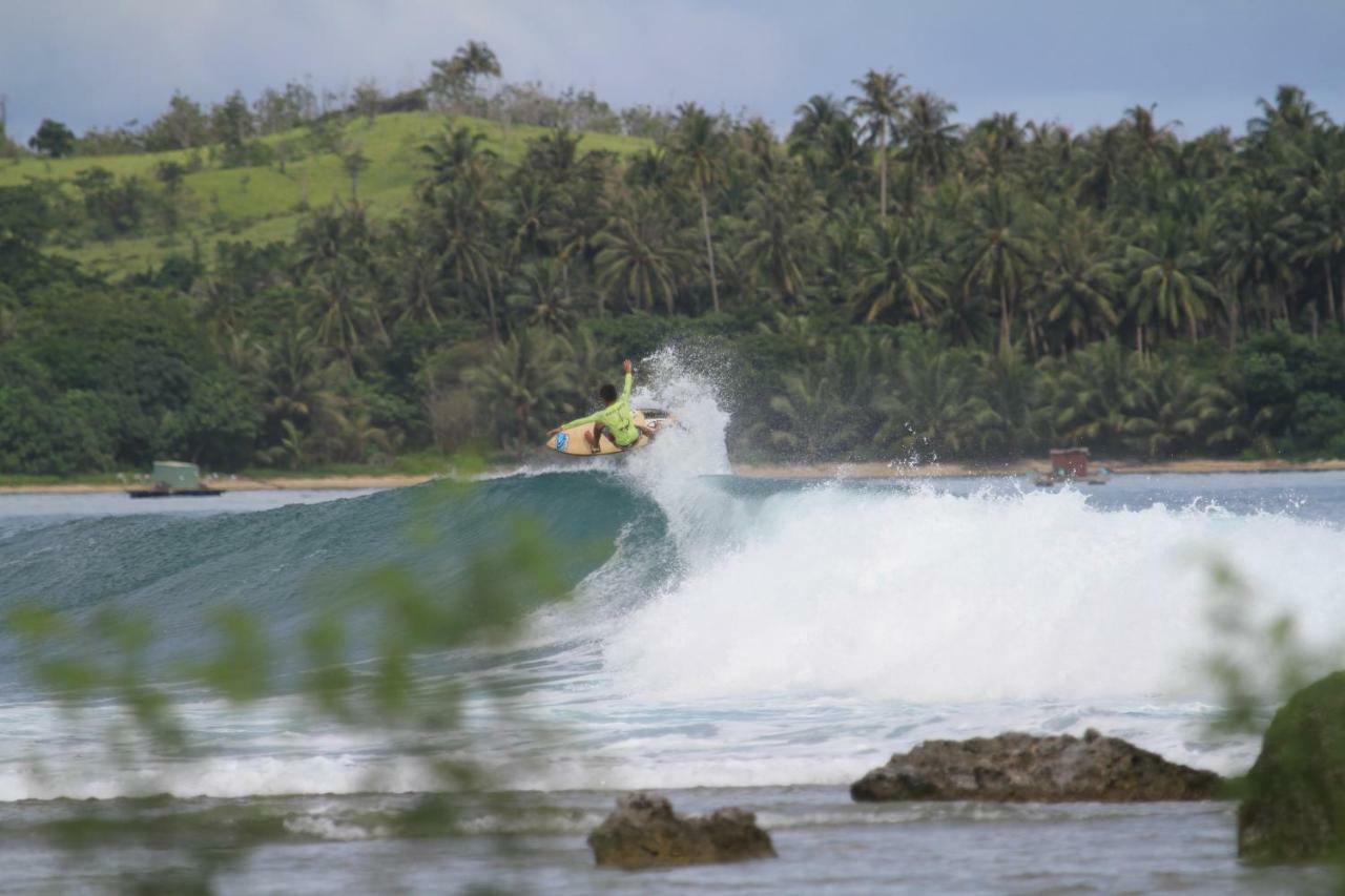 Oseda Nias Surf House Hotel Hilibotodane Buitenkant foto