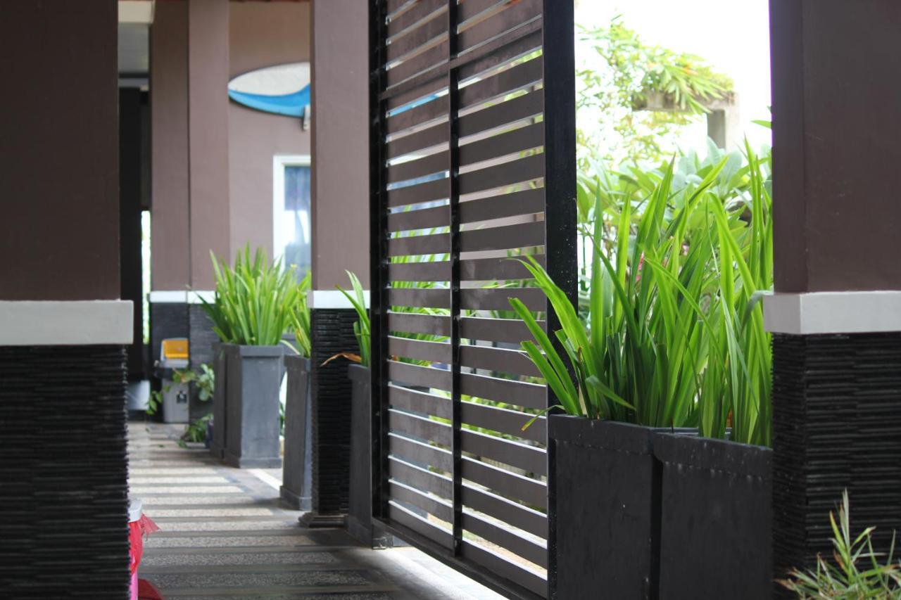 Oseda Nias Surf House Hotel Hilibotodane Buitenkant foto