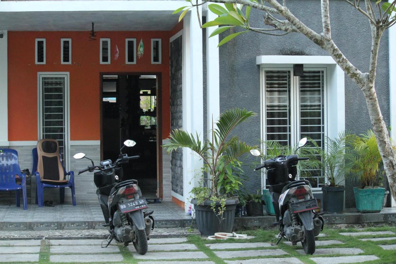 Oseda Nias Surf House Hotel Hilibotodane Buitenkant foto